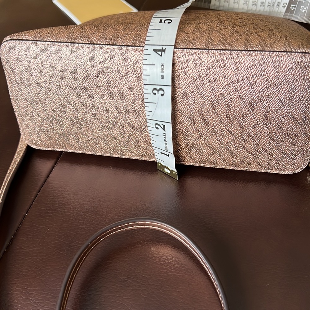 Michael Kors Medium Dome Crossbody Bag Rose Gold - Picture 15 of 16